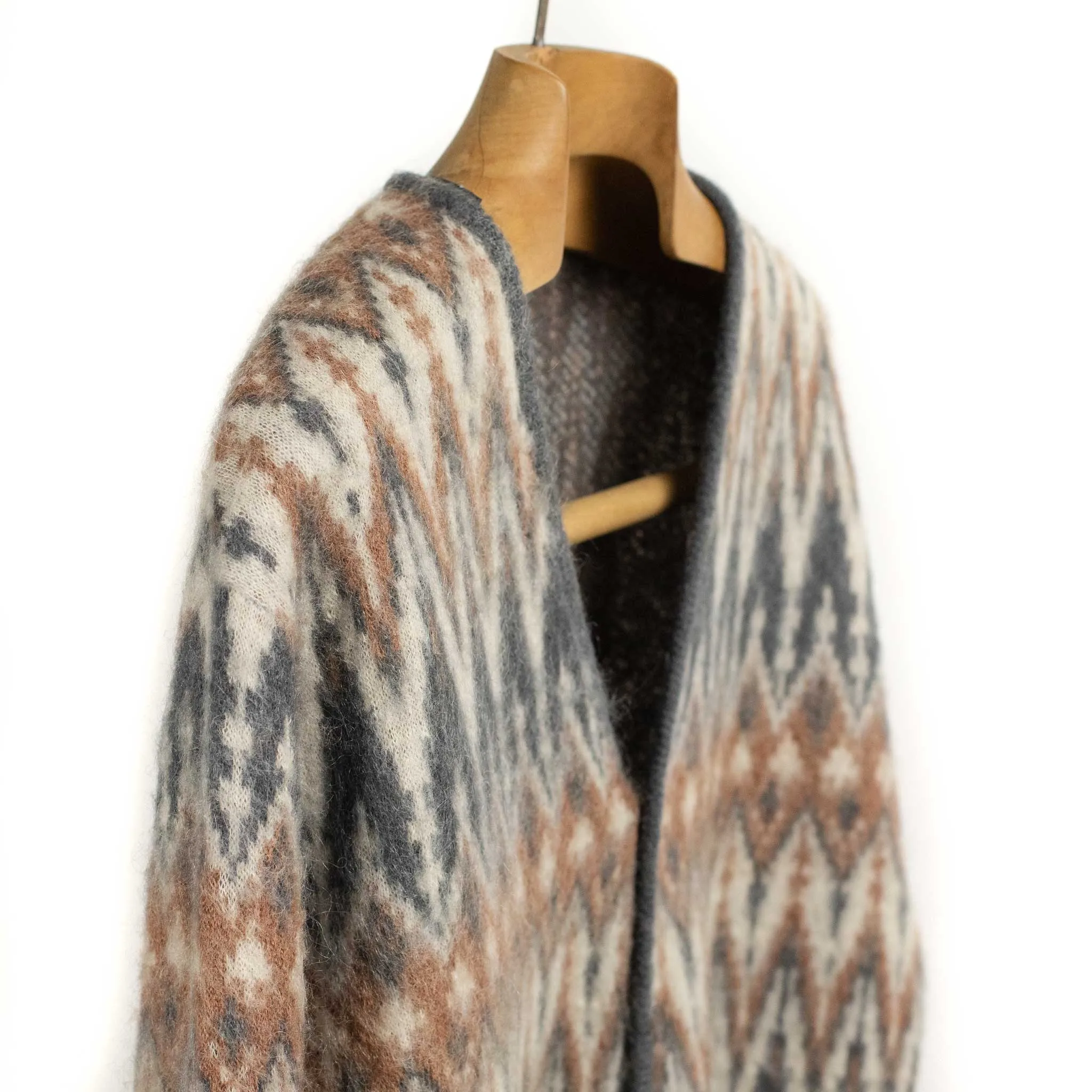 Shaggy cardigan in grey chevron jacquard mohair blend