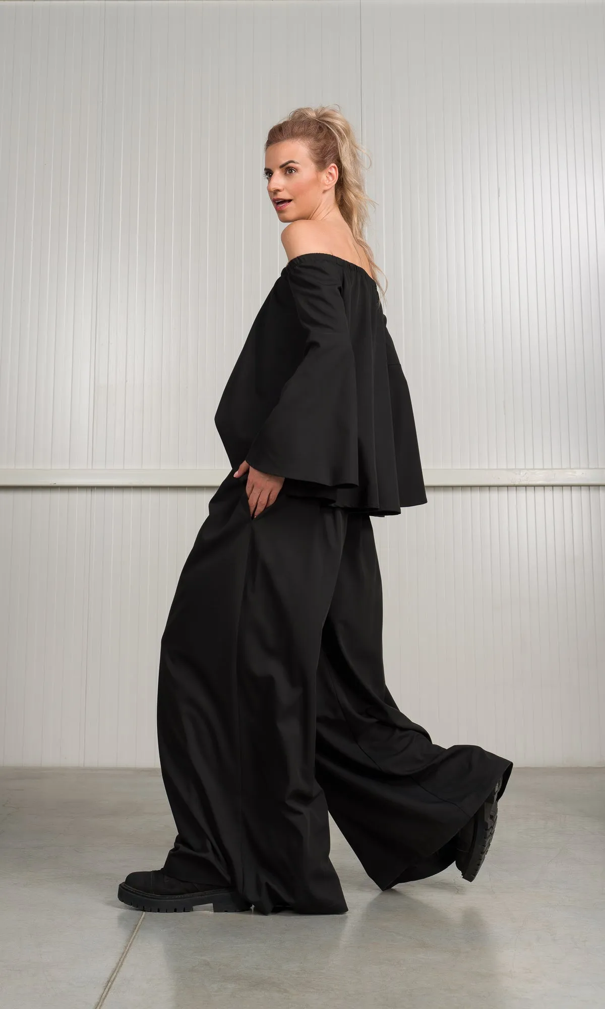Two-piece Set of Off-Shoulder Blouse and Skirt Pants