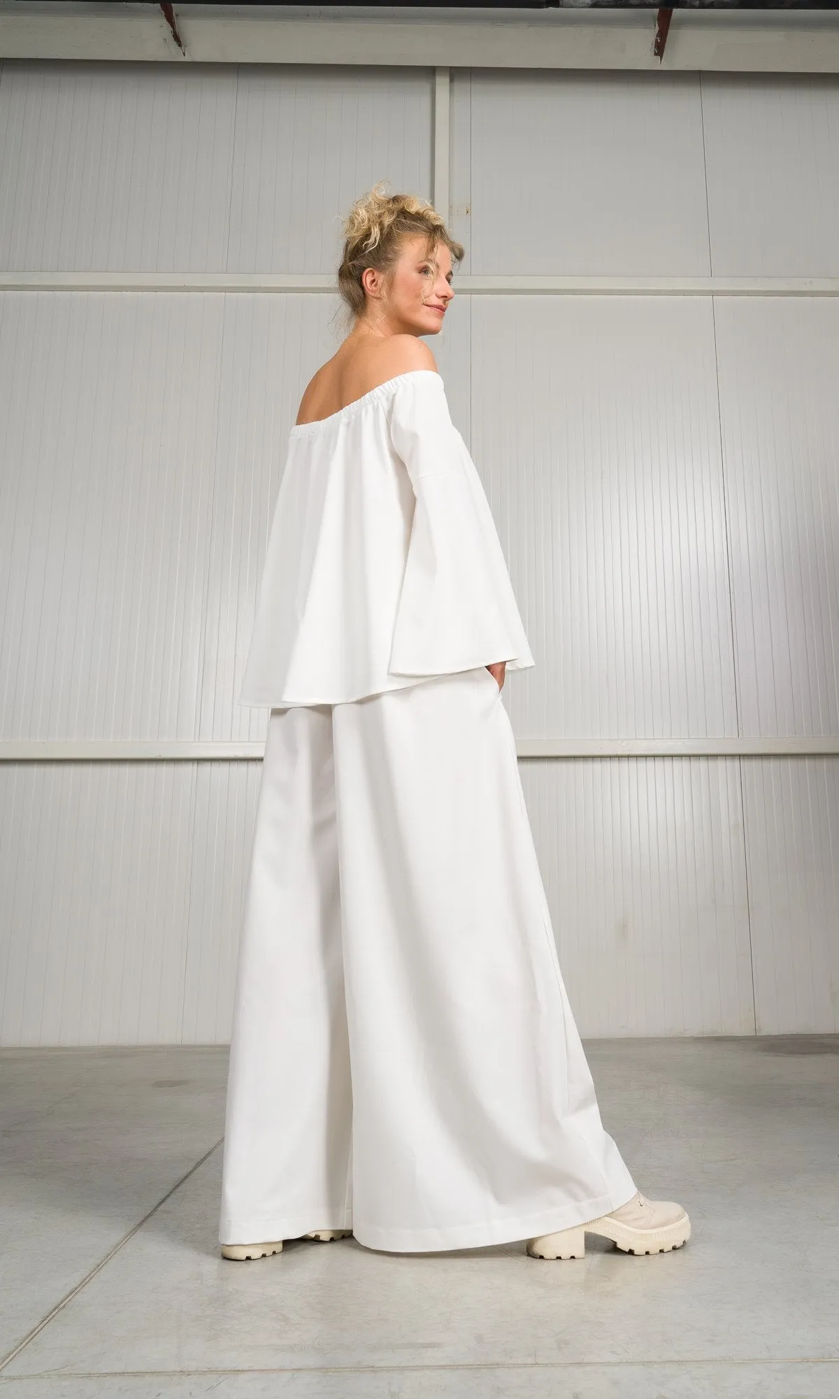 Two-piece Set of Off-Shoulder Blouse and Skirt Pants